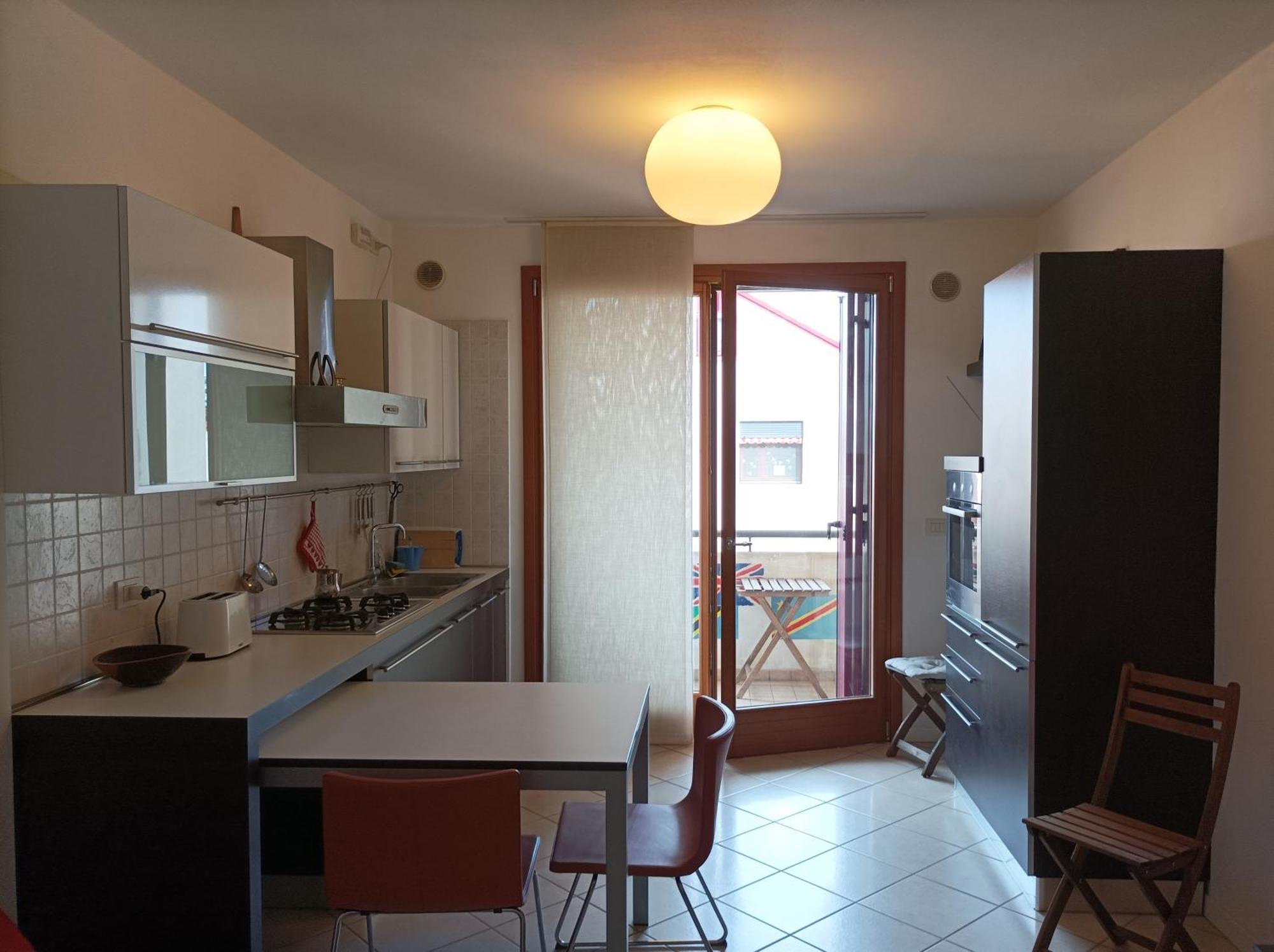 Apartment Cove 15mvenice -free Park- Near Airport *